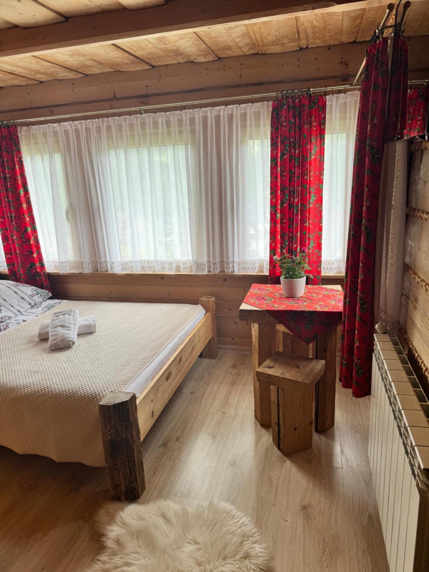 Ferienwohnung U Mlynorza Suche Exterior foto