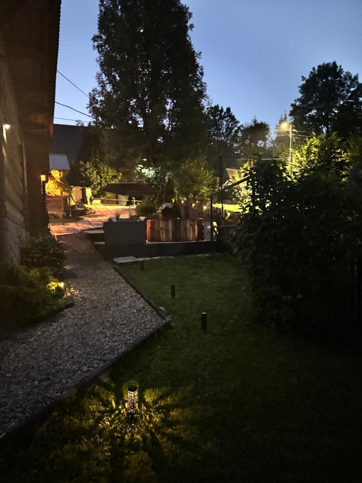 Ferienwohnung U Mlynorza Suche Exterior foto